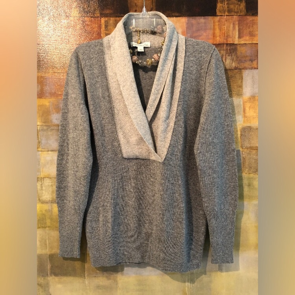 BANANA REPUBLIC Luxury Cashmere Blend Gray Sweater